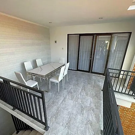 Casa Carissa